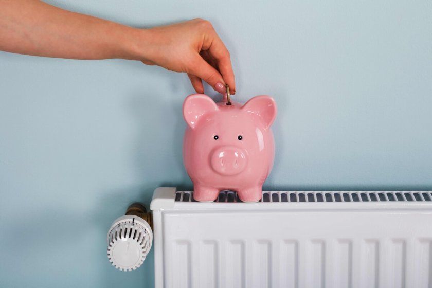 tirelire cochon sur radiateur