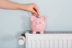 tirelire cochon sur radiateur