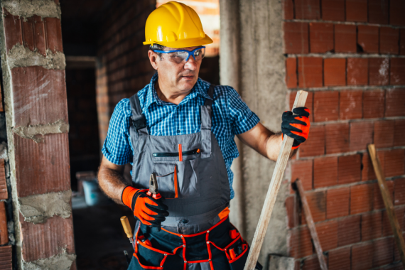 Artisan pour la rénovation énergétique des logements