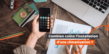 calculatrice sur mobile et etude de financement sur papier