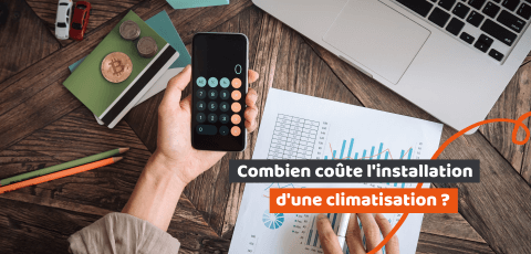 calculatrice sur mobile et etude de financement sur papier